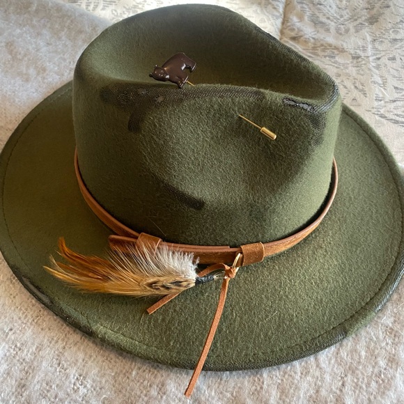 Custom hat - Picture 5 of 8